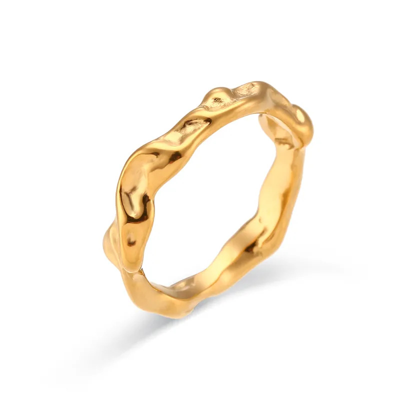 Anillo Ondulado Dorado