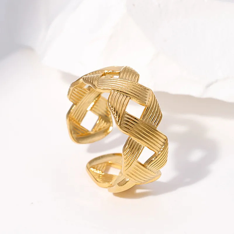 Anillo Trenzado Dorado