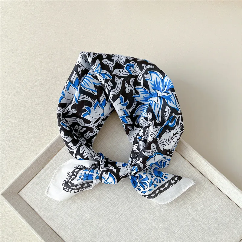 Panoleta Floral Azul y Negro